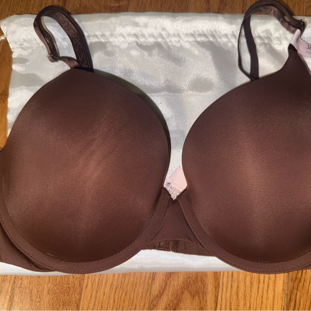 Victoria Secret “The Tshirt bra” 38B NWT